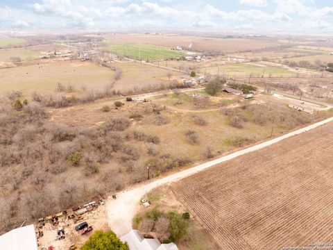 A home in Atascosa