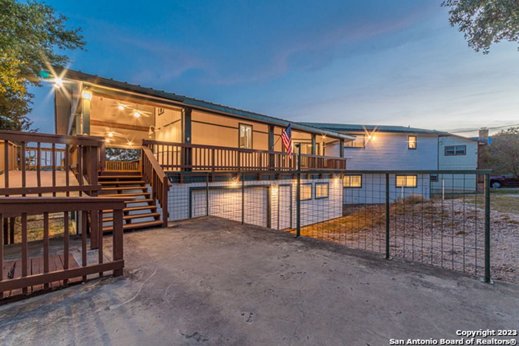 Photo of 119 CEDAR TREE LN, Canyon Lake, TX 78133 (MLS # 1959000)