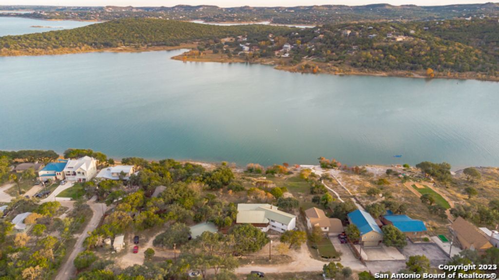 Photo of 119 CEDAR TREE LN, Canyon Lake, TX 78133 (MLS # 1959000)