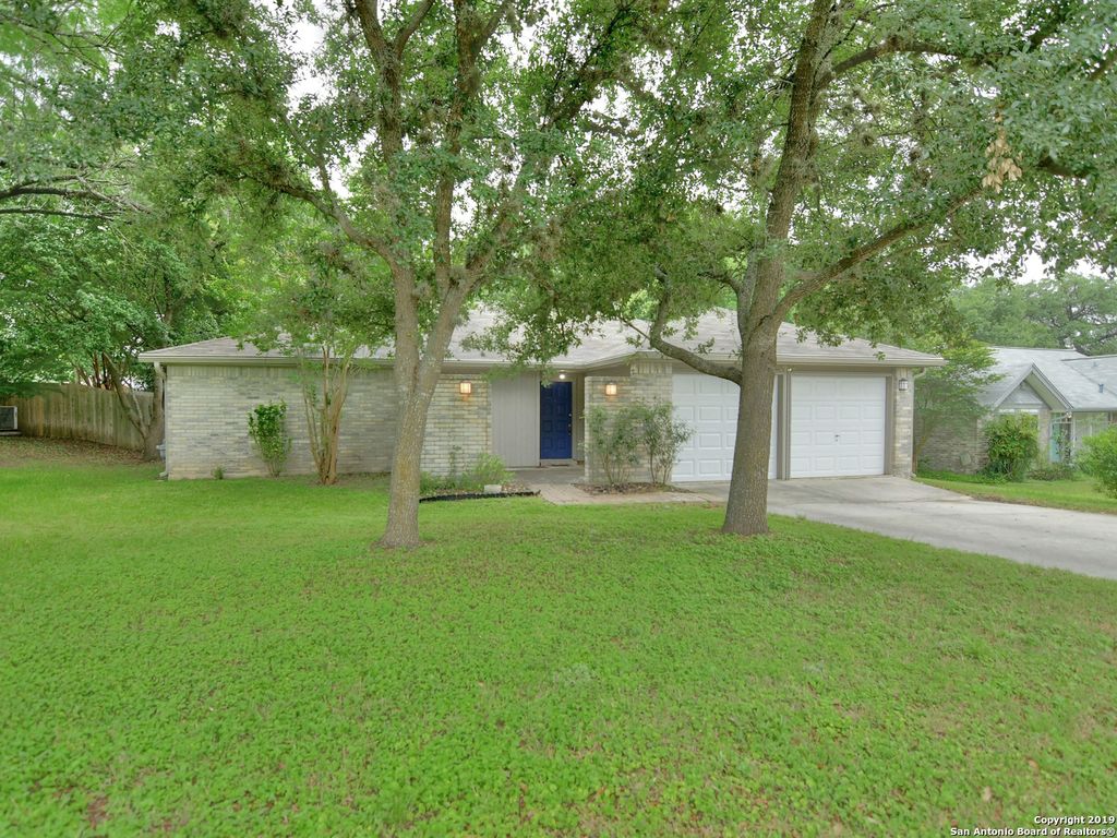 Photo of 6234 WELLES CREEK DR, San Antonio, TX 78240 (MLS # 2003585)