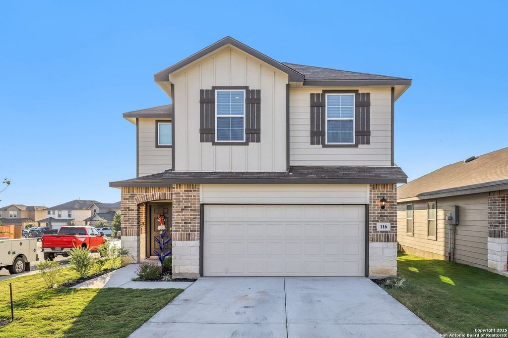 Photo of 116 Middle Green, Floresville, TX 78114 (MLS # 1917764)