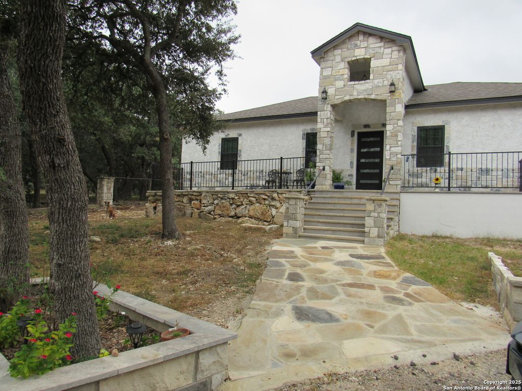 Photo of 28326 Bonn Mountain, San Antonio, TX 78260 (MLS # 1788846)