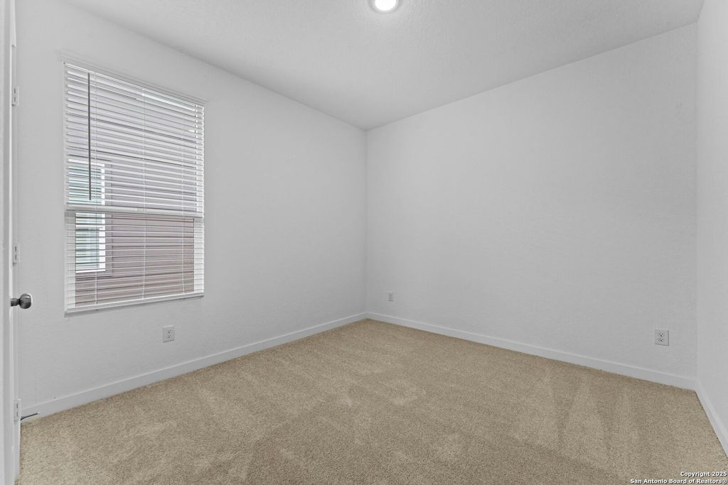 Photo of 473 Wolf Crest Blvd, Seguin, TX 78155 (MLS # 1951776)