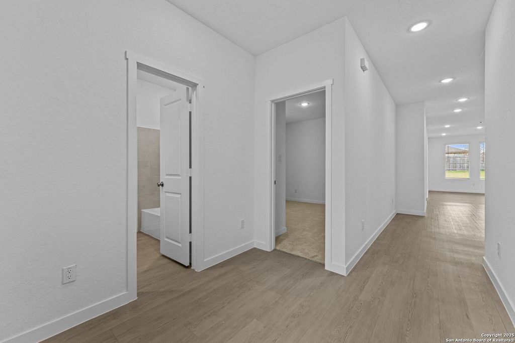 Photo of 473 Wolf Crest Blvd, Seguin, TX 78155 (MLS # 1951776)