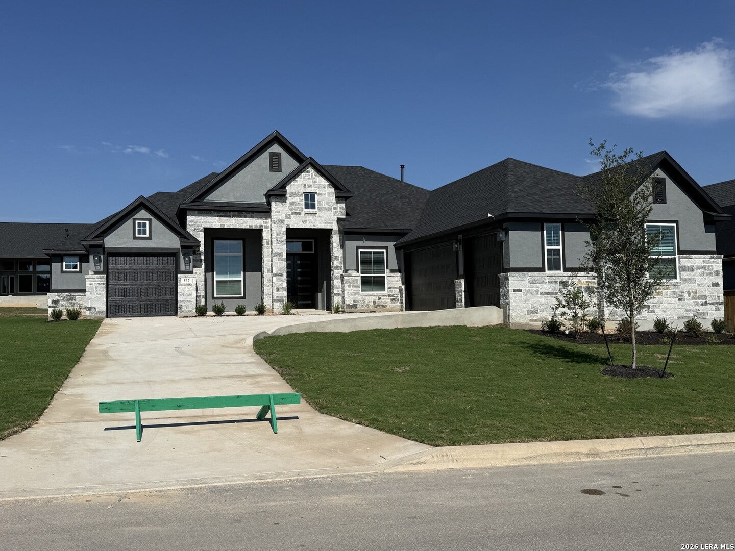 537 Poe Parkway