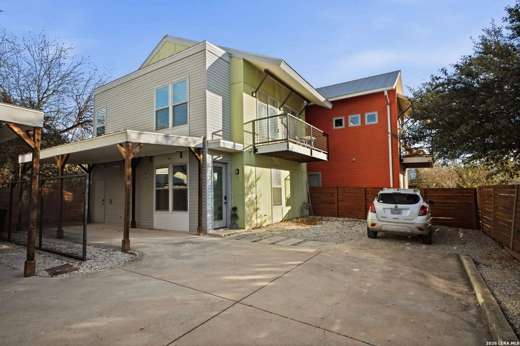 Photo of 422 Hays Street #3, San Antonio, TX 78202 (MLS # 2000916)