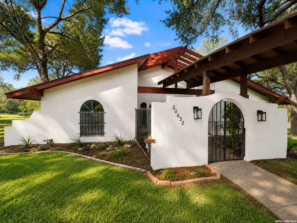 Photo of 20632 Timber Rose Dr, Garden Ridge, TX 78266 (MLS # 1968270)