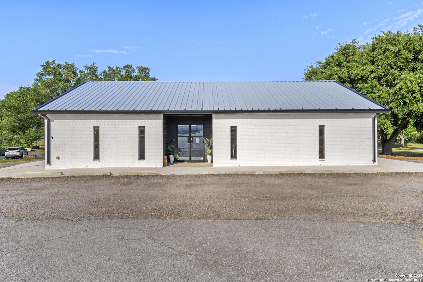 1301 Hospital Blvd BLDG