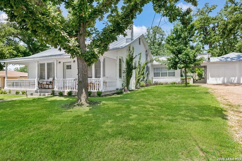 Photo of 508 N Orange St, Fredericksburg, TX 78624 (MLS # 1944654)