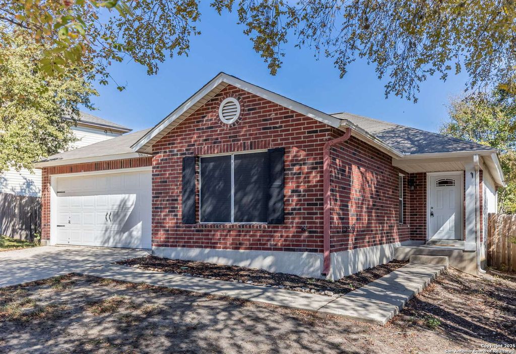 Photo of 10022 Sandbrook Hill, San Antonio, TX 78254 (MLS # 1921914)