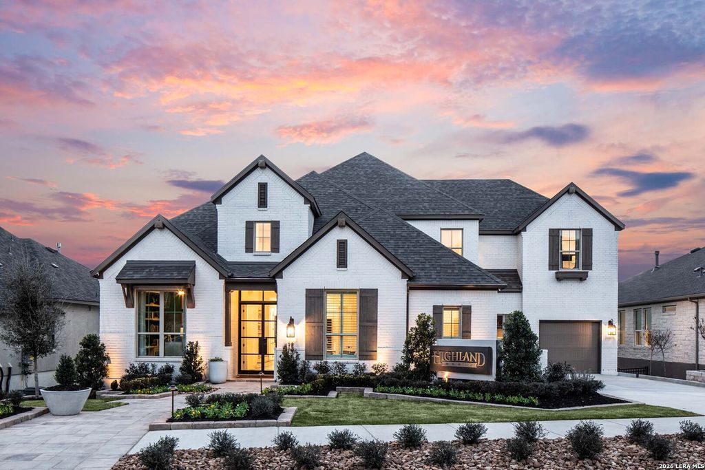 Photo of 210 Navarro, Boerne, TX 78006 (MLS # 1971492)