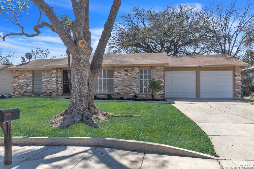 Photo of 4214 Flint Hill St, San Antonio, TX 78230 (MLS # 1955279)