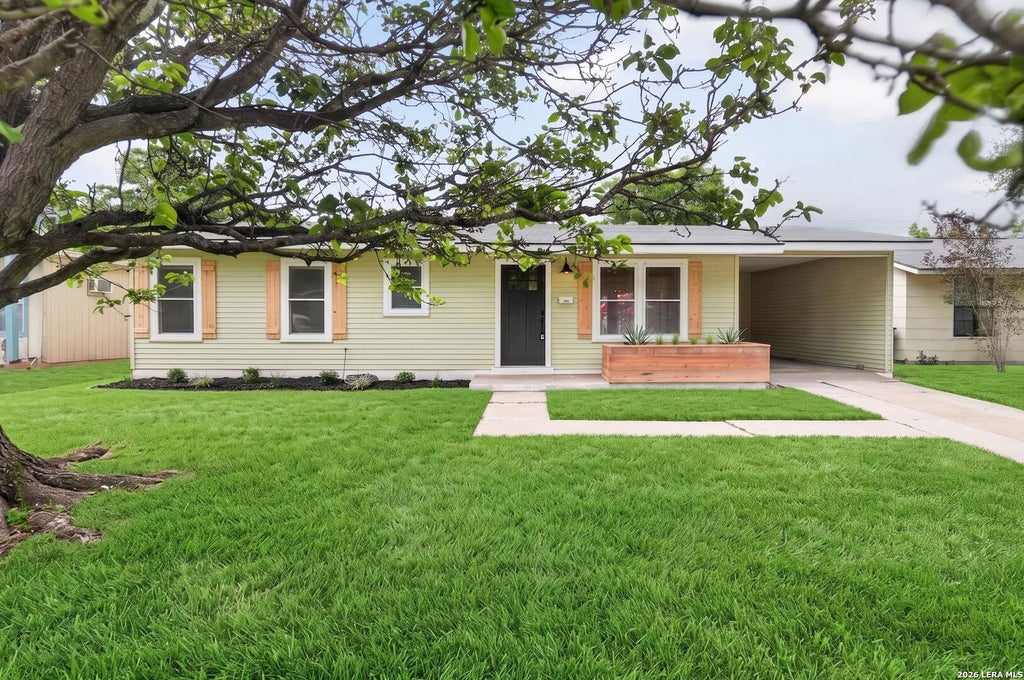 Photo of 210 HARCOURT AVE, San Antonio, TX 78223 (MLS # 1973354)