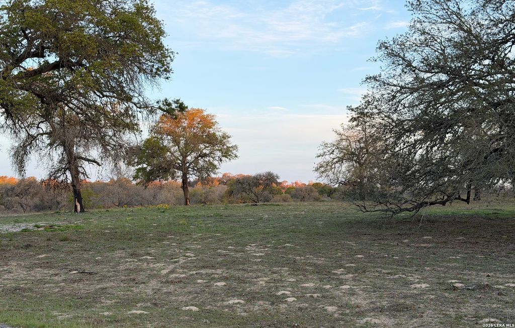 Photo of 534 Whitetail dr, Adkins, TX 78101 (MLS # 1950781)
