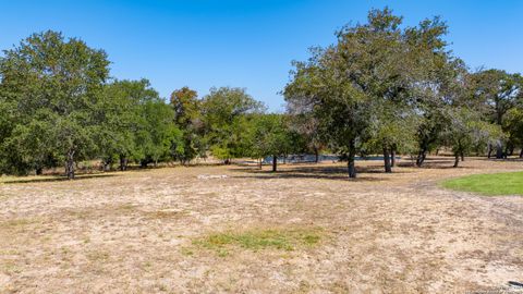 A home in Floresville