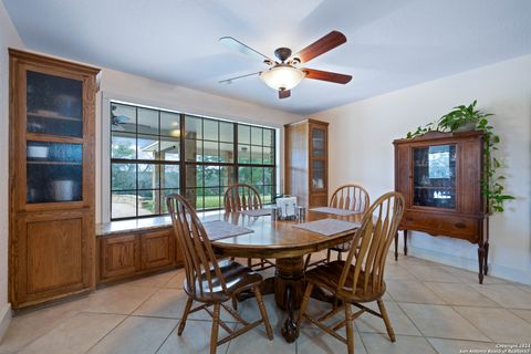 A home in Floresville