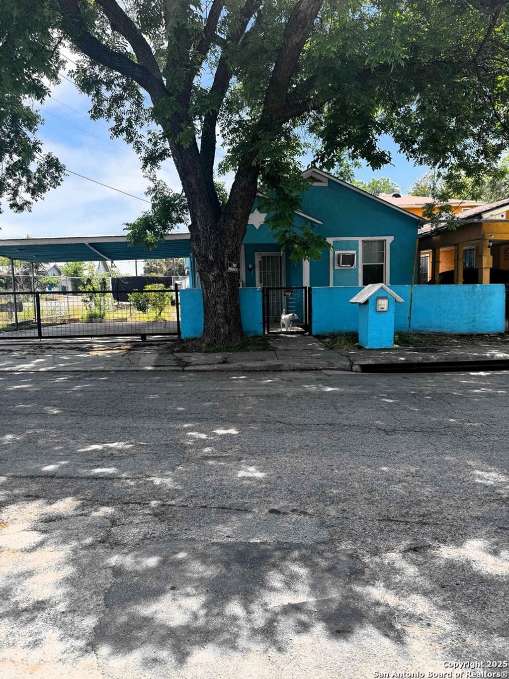 Photo of 422 E Franciscan, San Antonio, TX 78204 (MLS # 1876651)