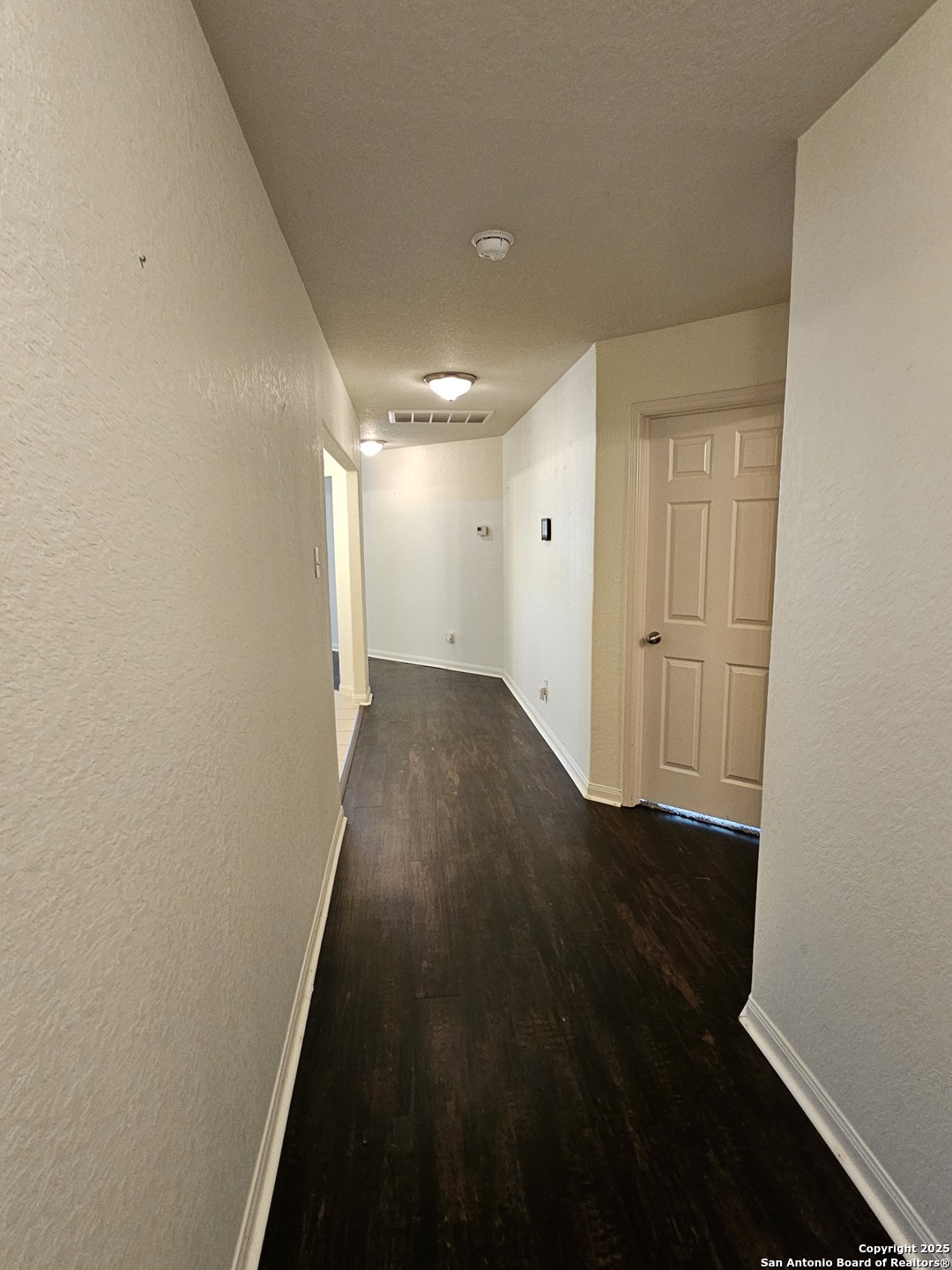 6810 LUCKEY TREE