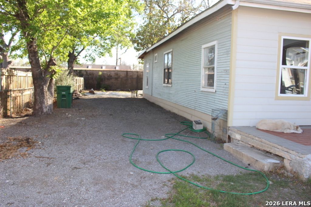 Photo of 830 Steves Ave, San Antonio, TX 78210 (MLS # 1949118)