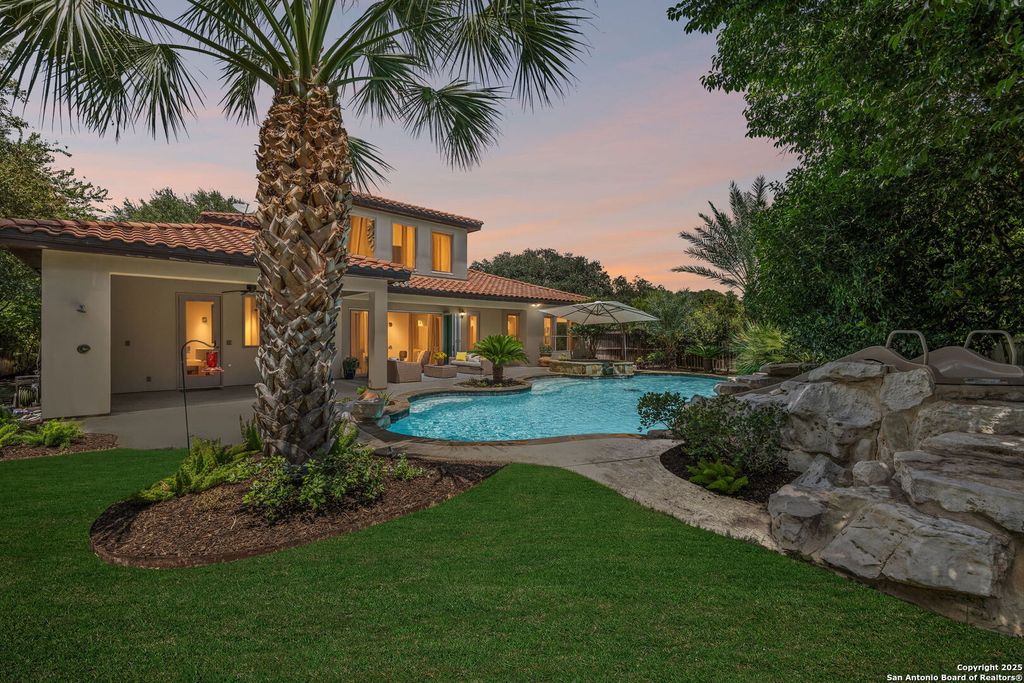 Photo of 836 Canterbury Hill, Terrell Hills, TX 78209 (MLS # 1892337)
