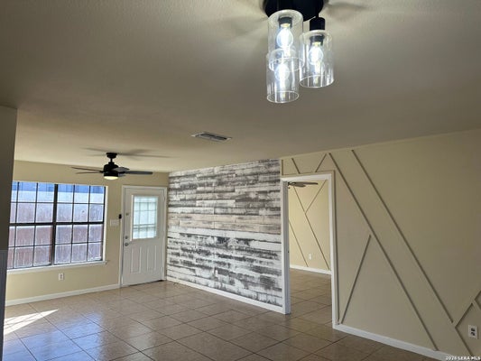 605 OAK PARK DR # 605, BOERNE, TX 78006 - Image d03407f40cd03cd71fddc67a08cdecf1/2725006253