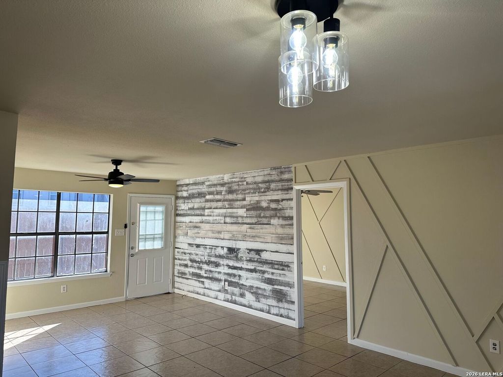 Photo of 605 Oak Park 605 #605, Boerne, TX 78006 (MLS # 1940935)