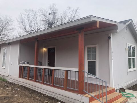 Photo of 2115 S NAVIDAD ST, San Antonio, TX 78207 (MLS # 1967994)