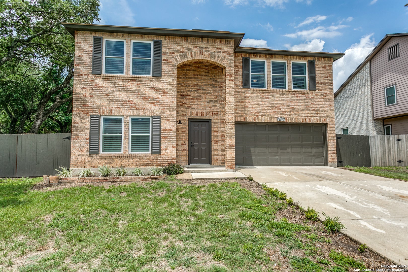 7619 Valley Trails St