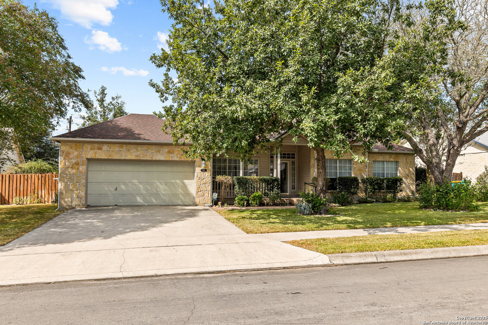 141 Oak Knoll