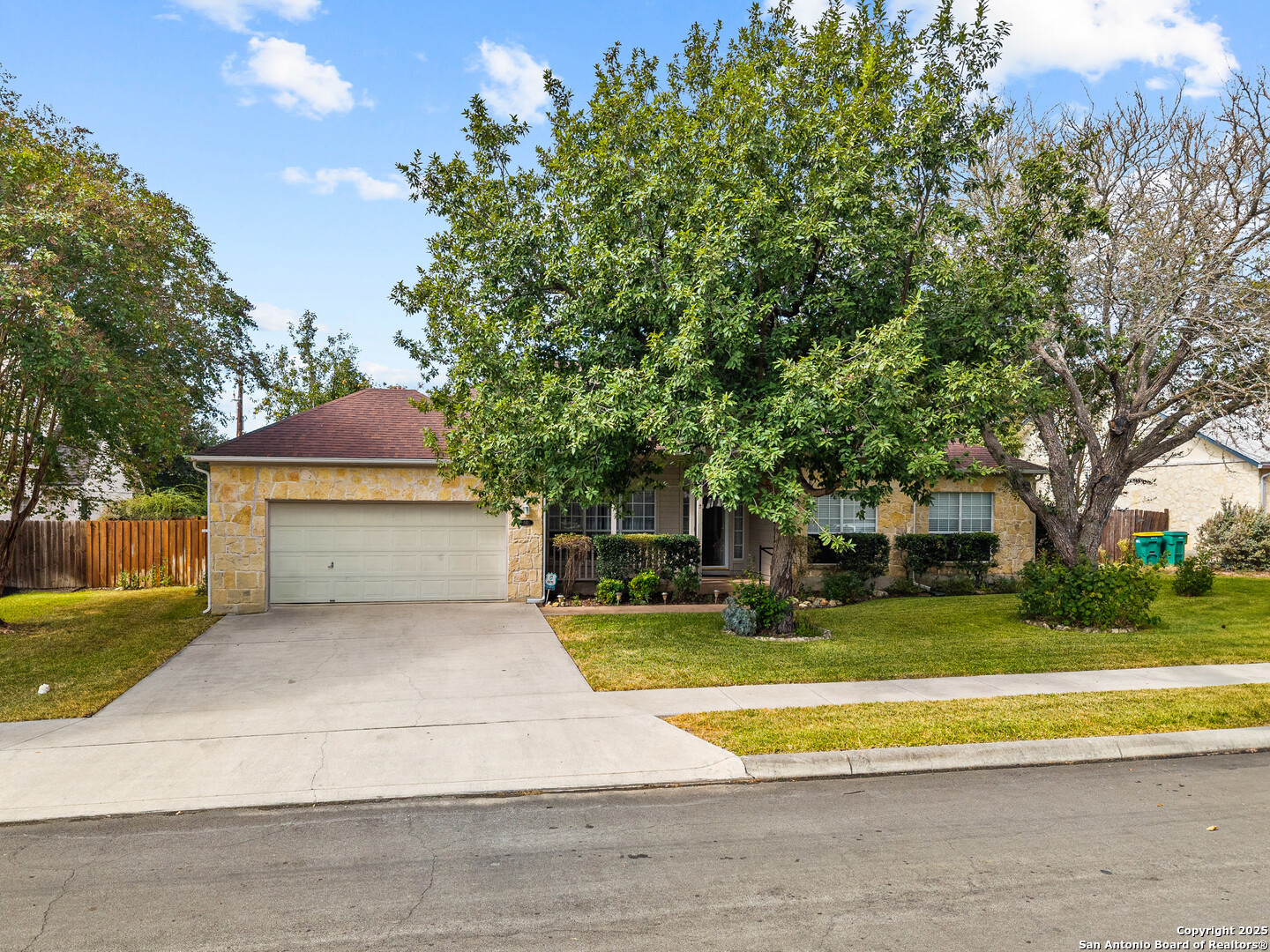 141 Oak Knoll