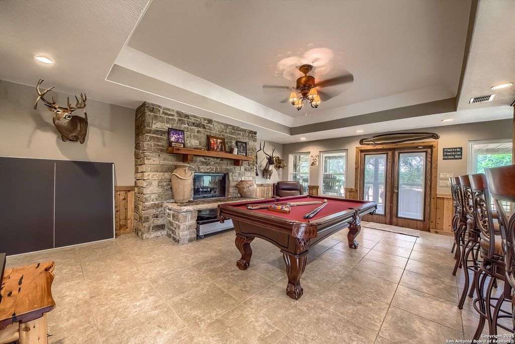 Photo of 5464 Coughran Rd, Pleasanton, TX 78064 (MLS # 1896600)