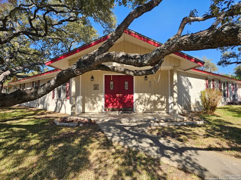 A home in Universal City