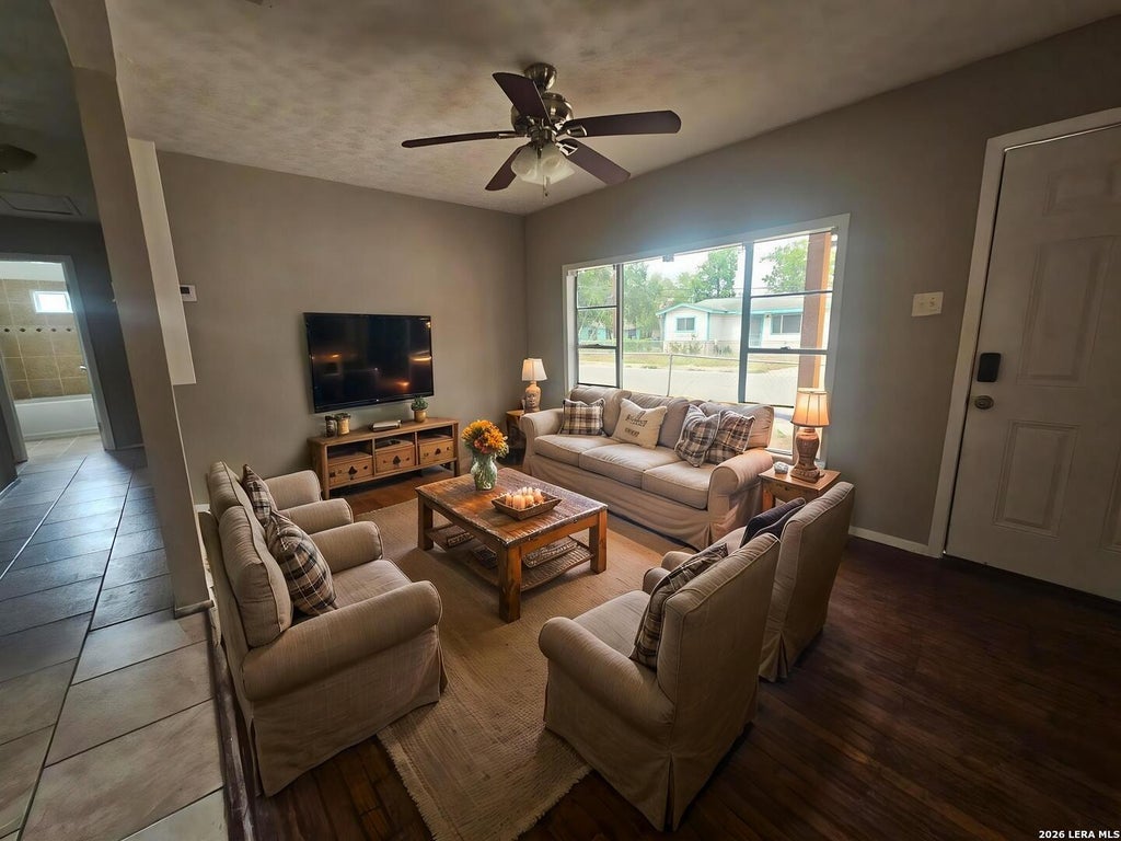 Photo of 753 San Antonio, Seguin, TX 78155 (MLS # 2015942)