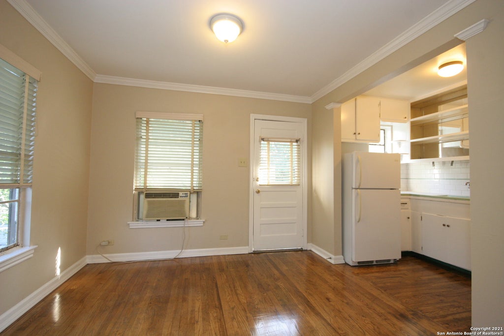 Photo of 519 W LYNWOOD AVE 2 #2, San Antonio, TX 78212 (MLS # 2020083)