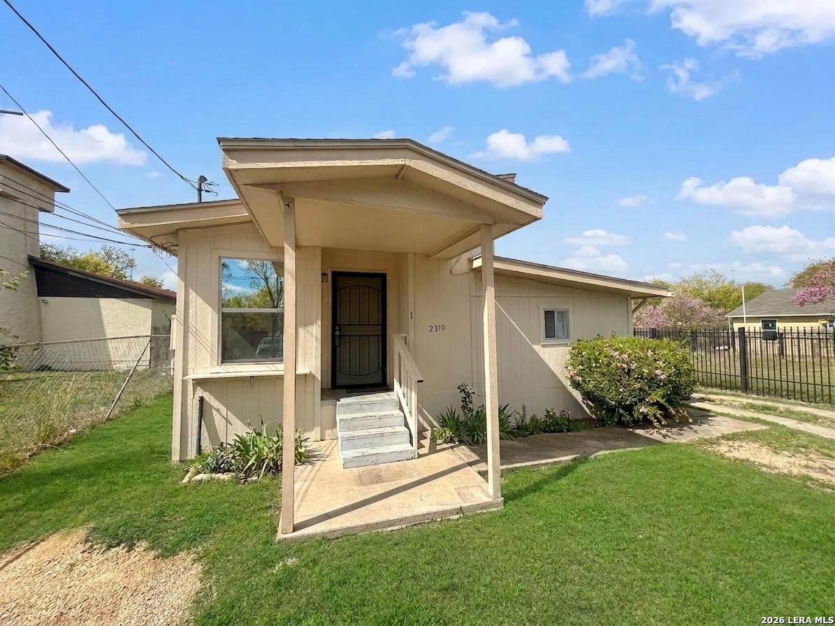 Photo 1 of 9 — 2319 OBSERVATION 1, San Antonio, TX 78227