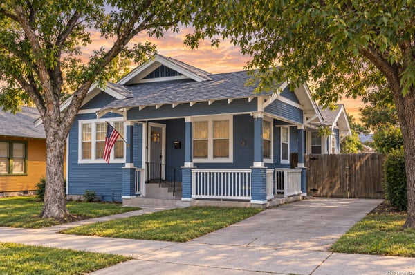 1115 W KINGS HWY, SAN ANTONIO, TX 78201 - Image d07d68caa50b3bac24f7fee59f7c451f/2747708061