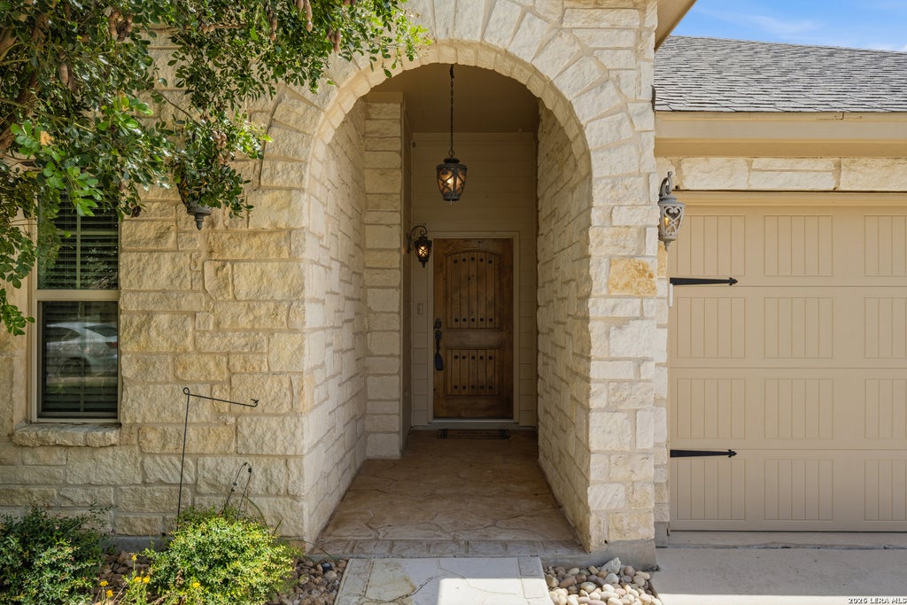 Photo of 120 Pilsen Dr, Boerne, TX 78006 (MLS # 2014949)