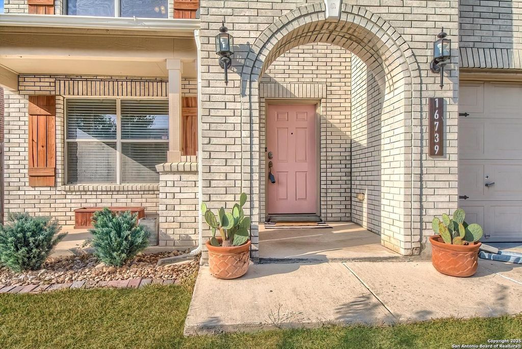 Photo of 16739 Basin Oak, San Antonio, TX 78247 (MLS # 1918322)
