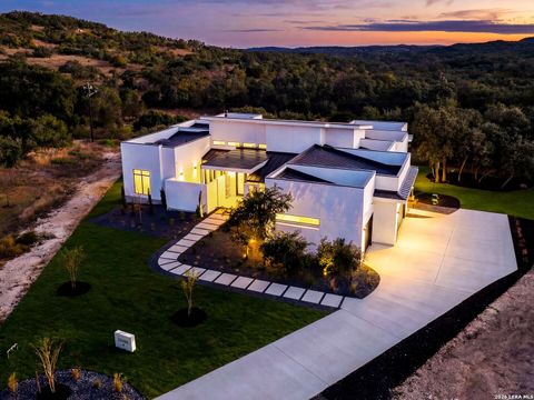 Photo of 23205 LOGAN CANYON, San Antonio, TX 78255 (MLS # 1935278)