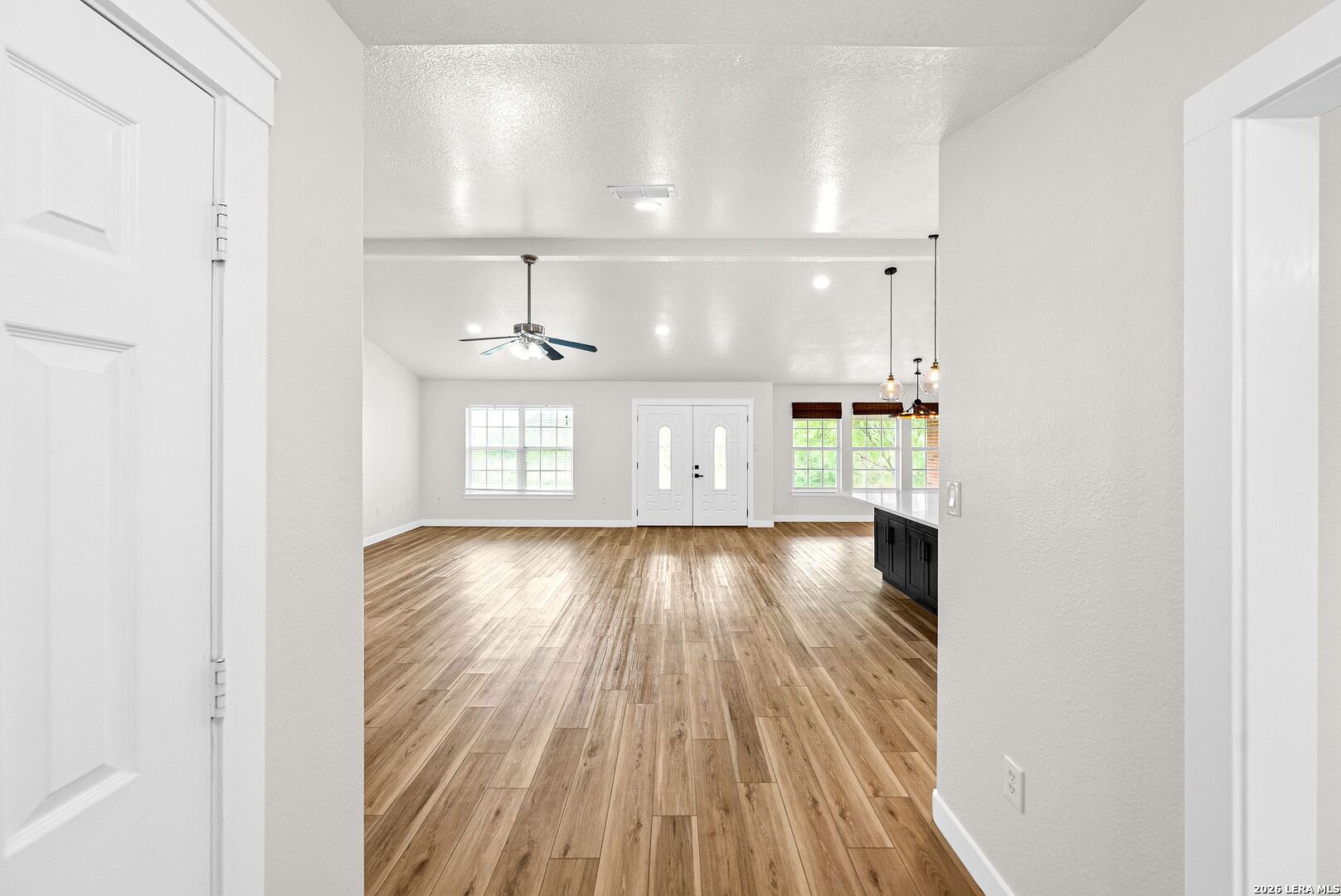 122 Castlewood Dr
