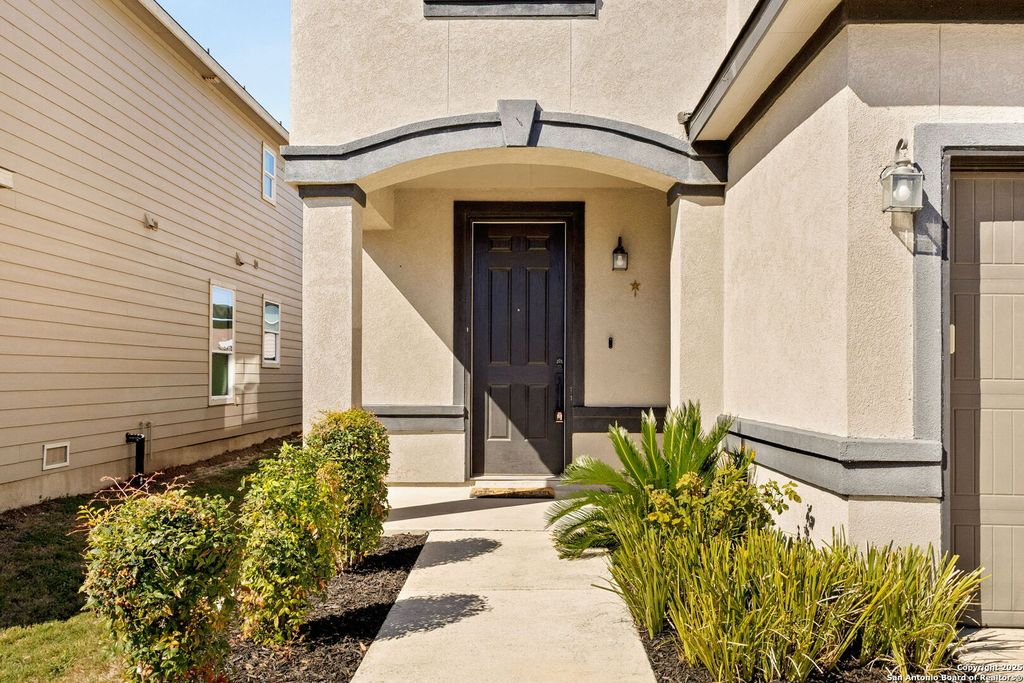 Photo of 2003 Shire Meadows, New Braunfels, TX 78130 (MLS # 1922433)