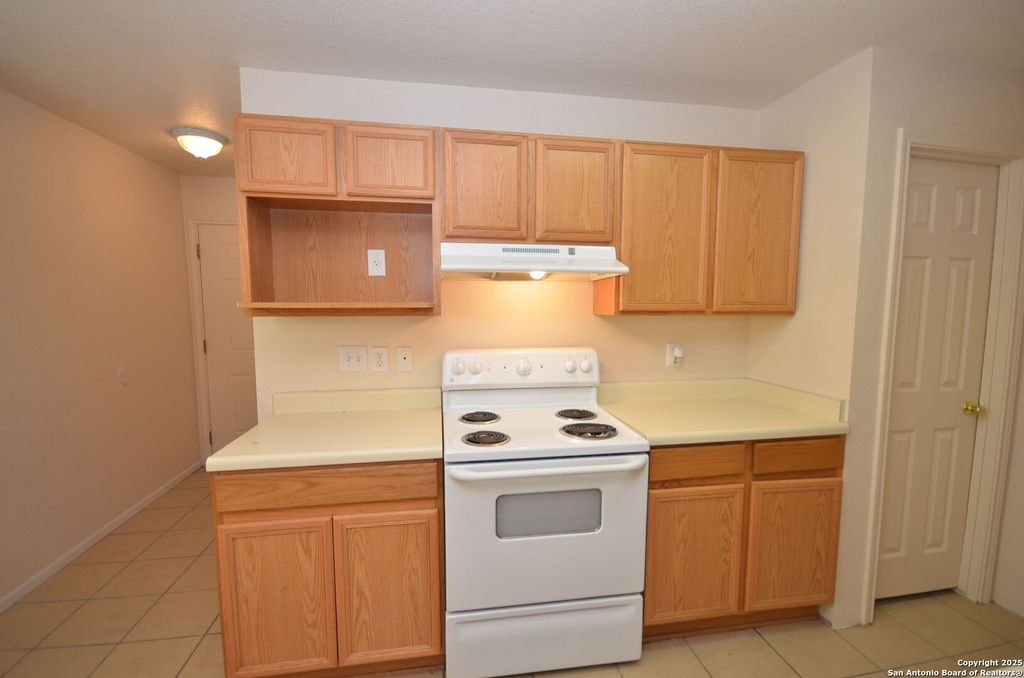 Photo of 8915 Maverick Draw, San Antonio, TX 78250 (MLS # 1955808)