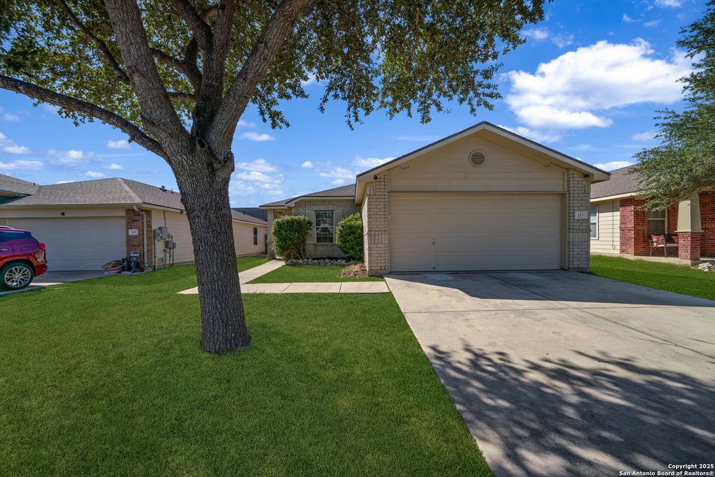 Photo of 113 Bronco, Cibolo, TX 78108 (MLS # 1922274)