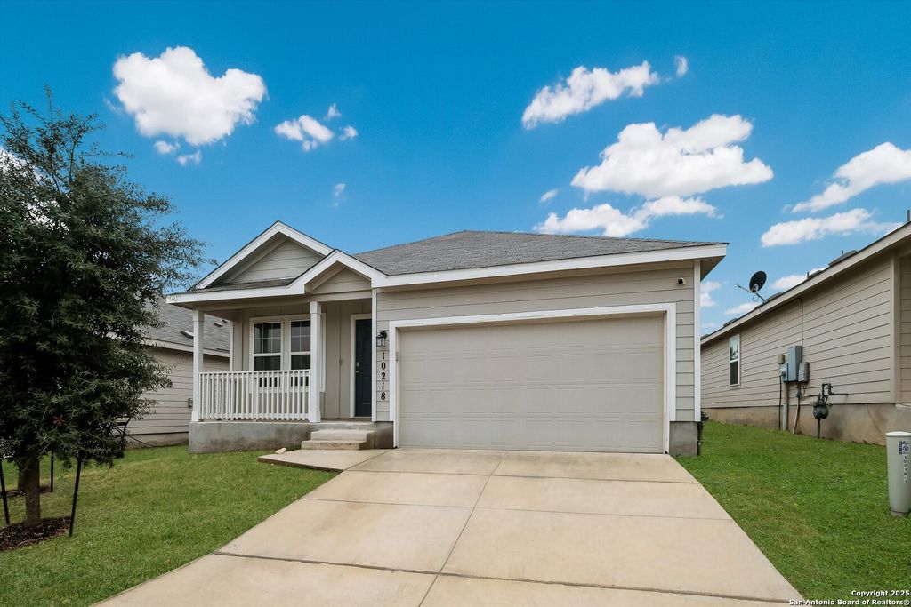 Photo of 10218 Robbins Creek, San Antonio, TX 78245 (MLS # 1925223)