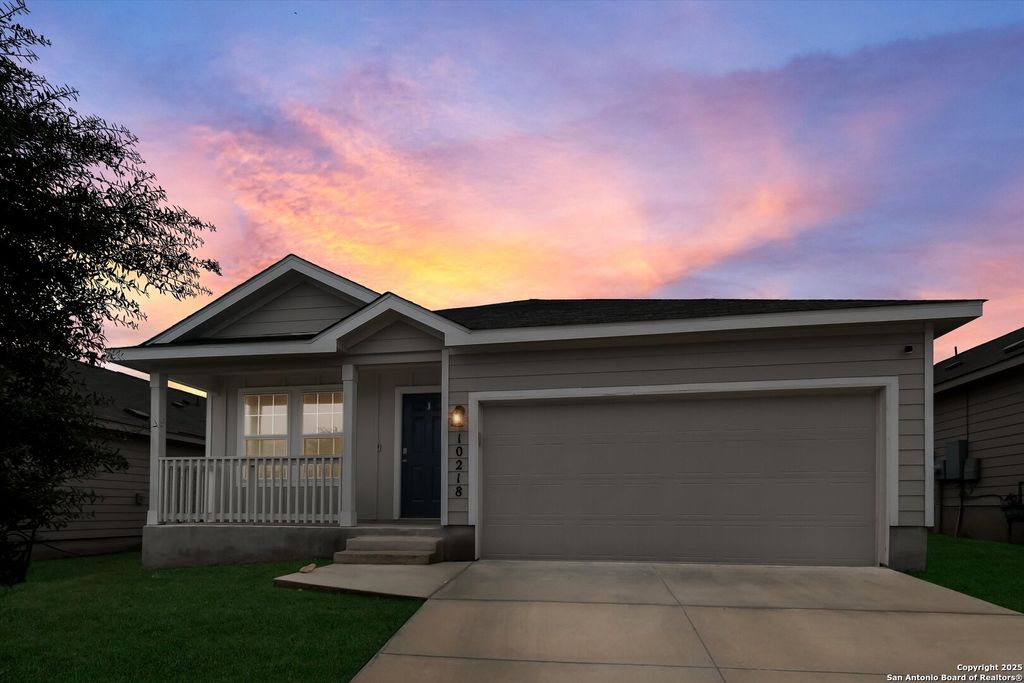 Photo of 10218 Robbins Creek, San Antonio, TX 78245 (MLS # 1925223)