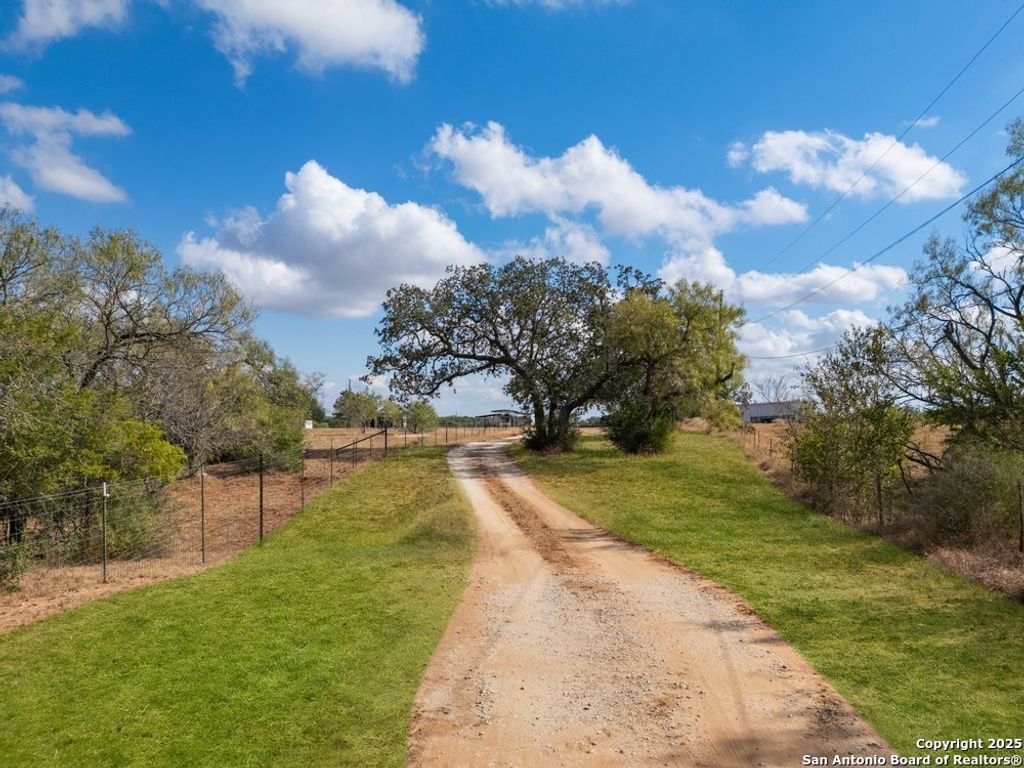 Photo of 2425 Elm Creek, Seguin, TX 78155 (MLS # 1920735)