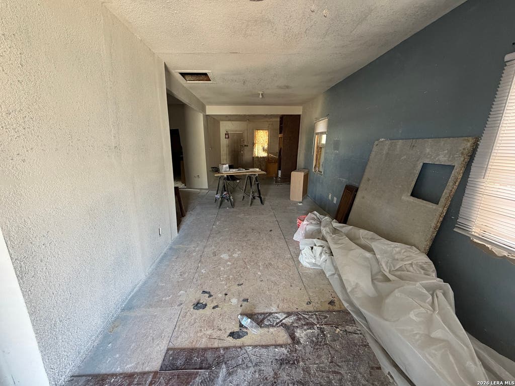 Photo of 2106 EL PASO ST, San Antonio, TX 78207 (MLS # 2002461)