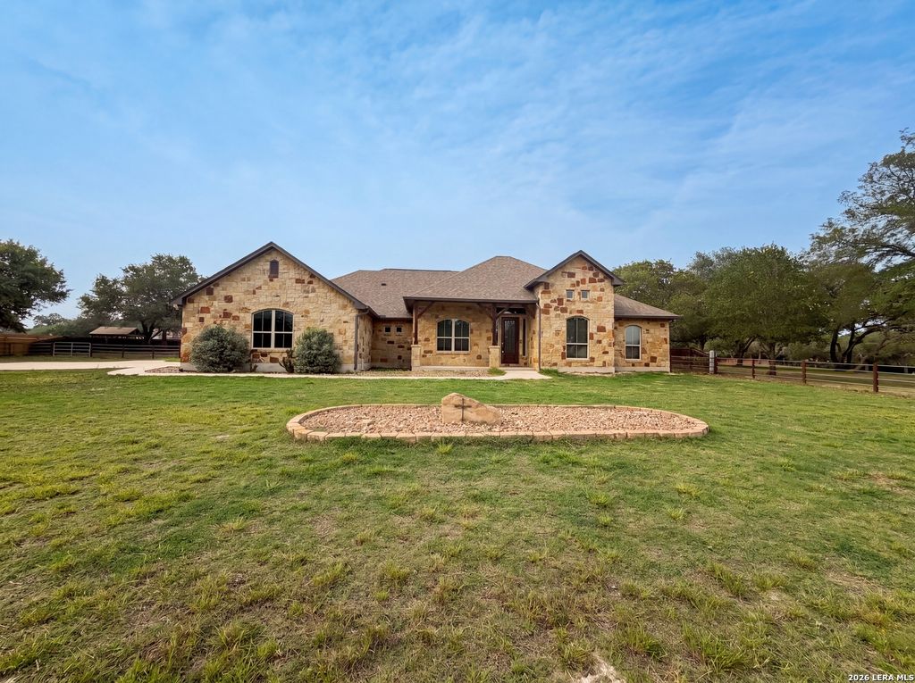 Photo of 105 E EDEN VLY, Adkins, TX 78101 (MLS # 1965807)