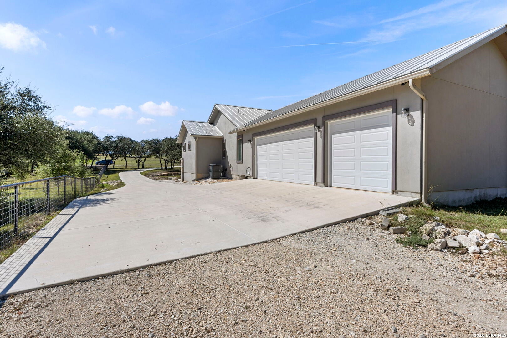 924 ANNABELLE AVE
