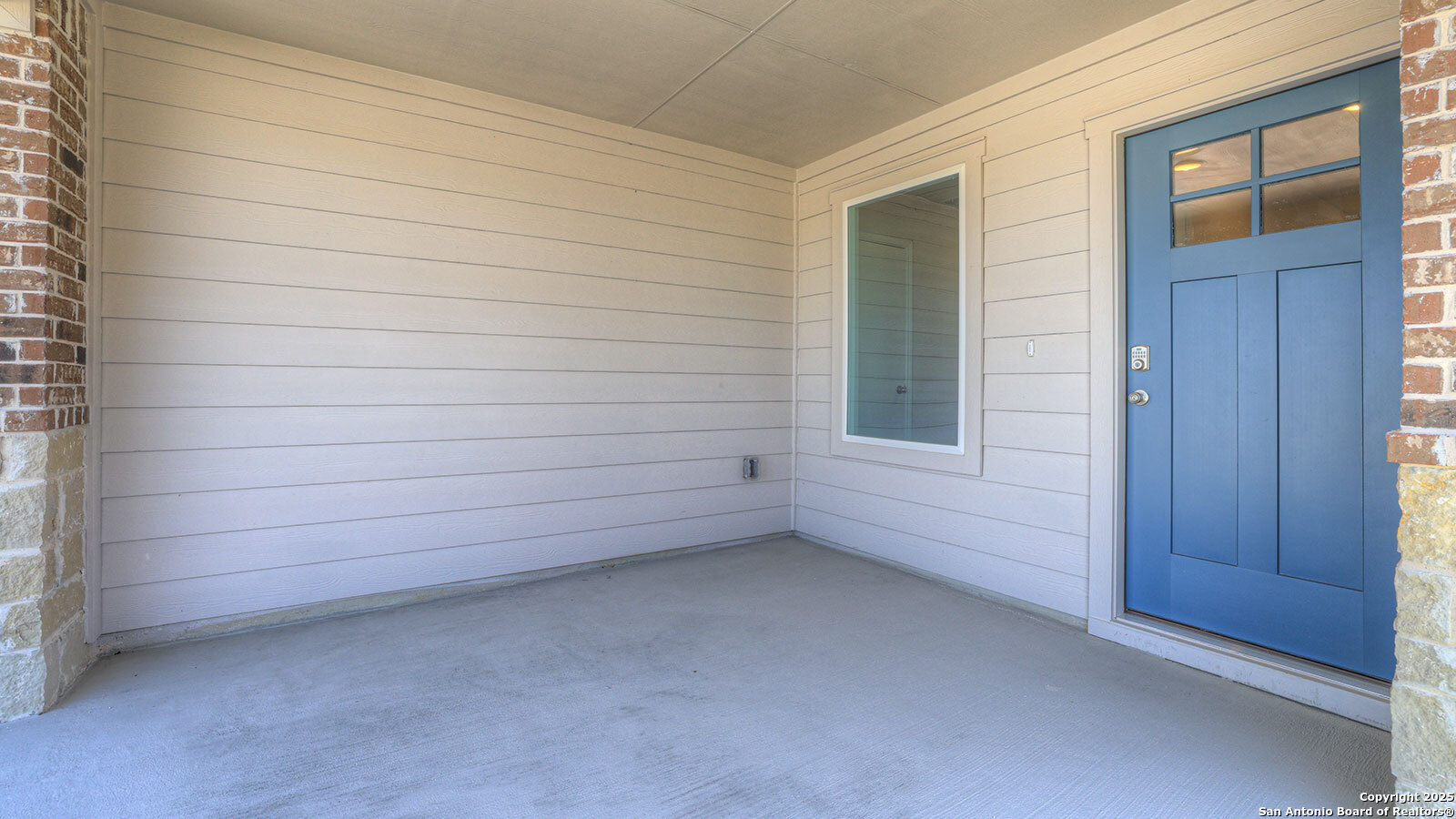 204 RAYMONDVILLE PATH